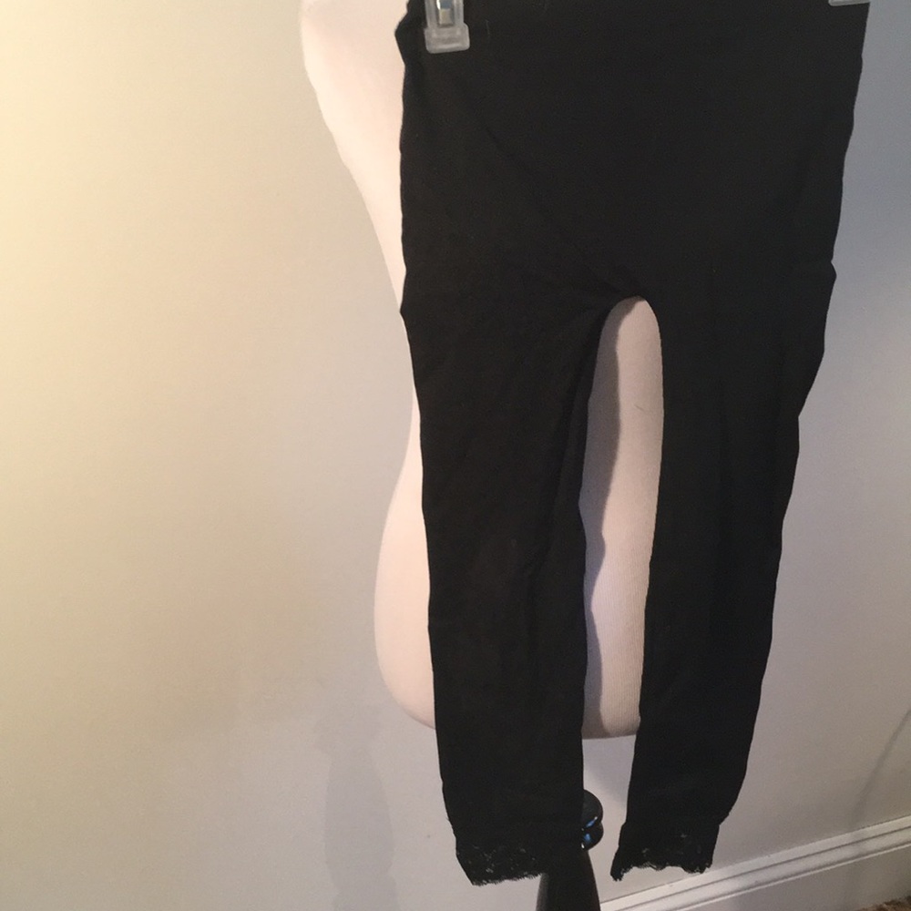 NWT Ambiance Black calf length tights
